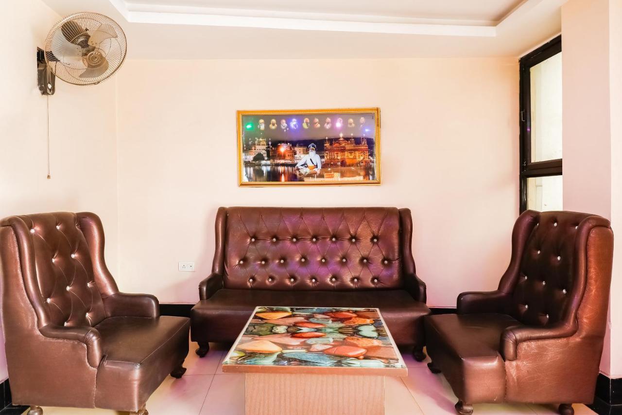 Oyo 71149 Jeet Residency Rewa Bagian luar foto