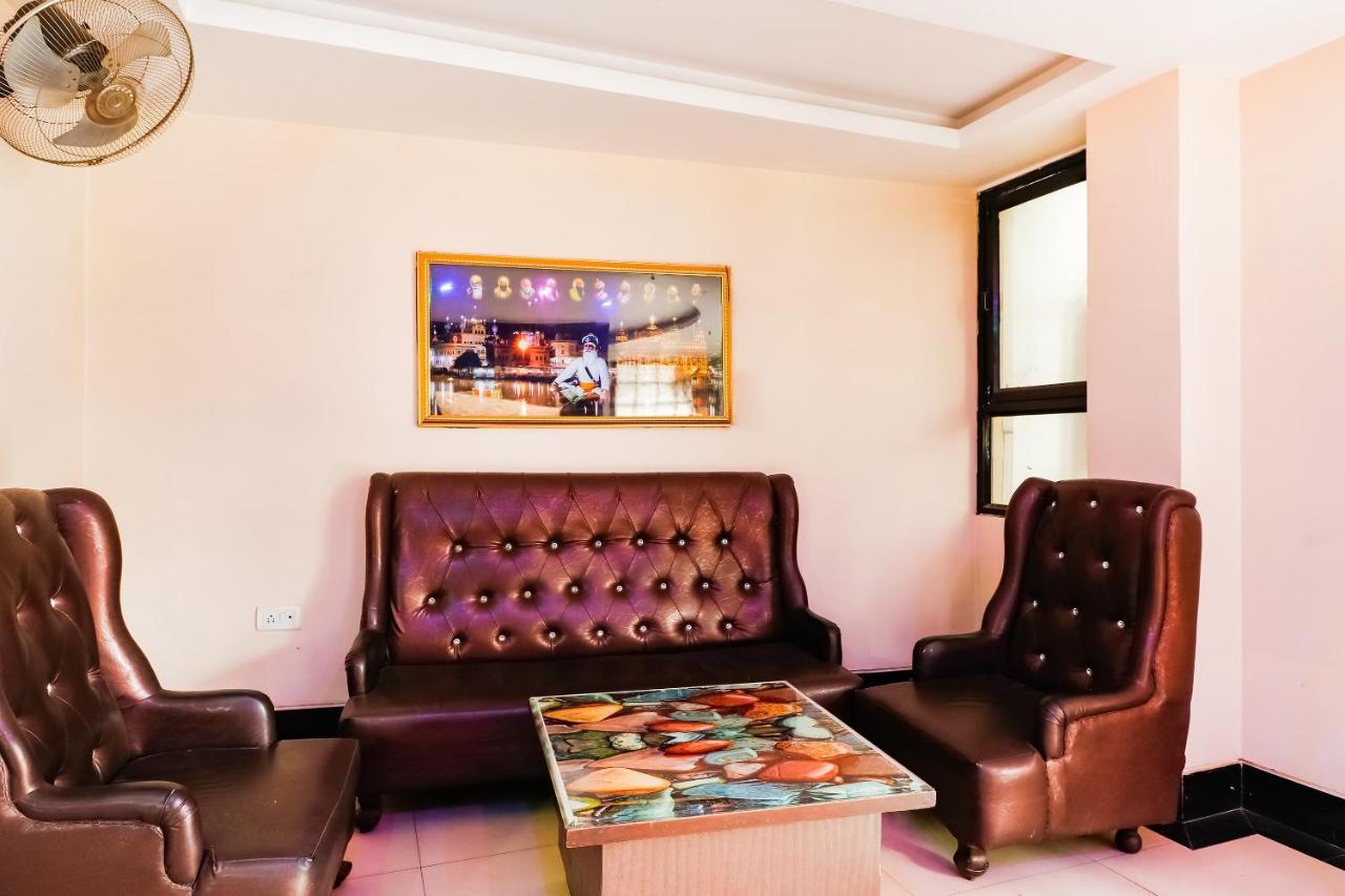 Oyo 71149 Jeet Residency Rewa Bagian luar foto